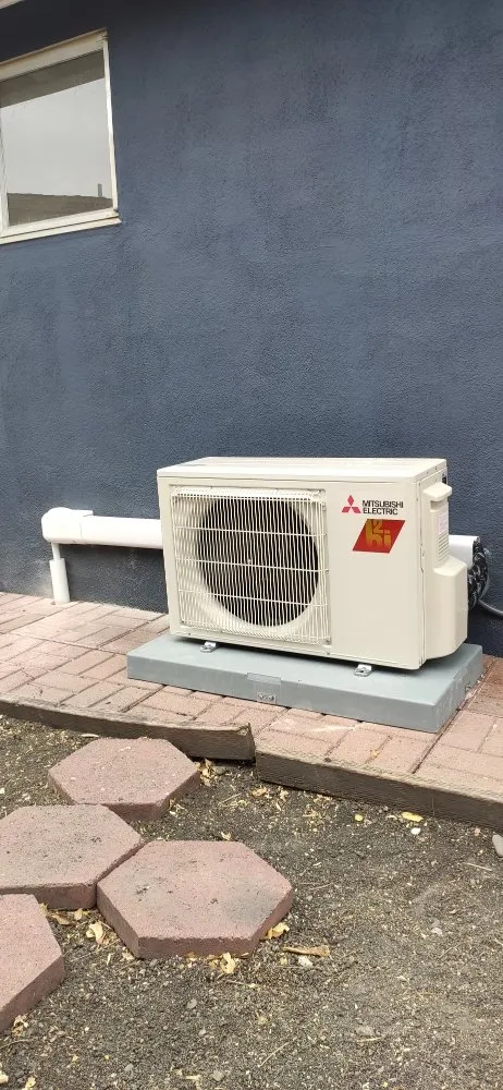 Slide of North Breeze