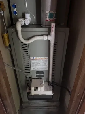 Northern Pass Refrigeration Logo