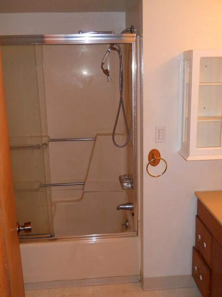 Slide of Nusom Custom Builders