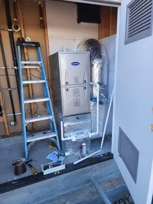 O&B HEATING & COOLING Logo