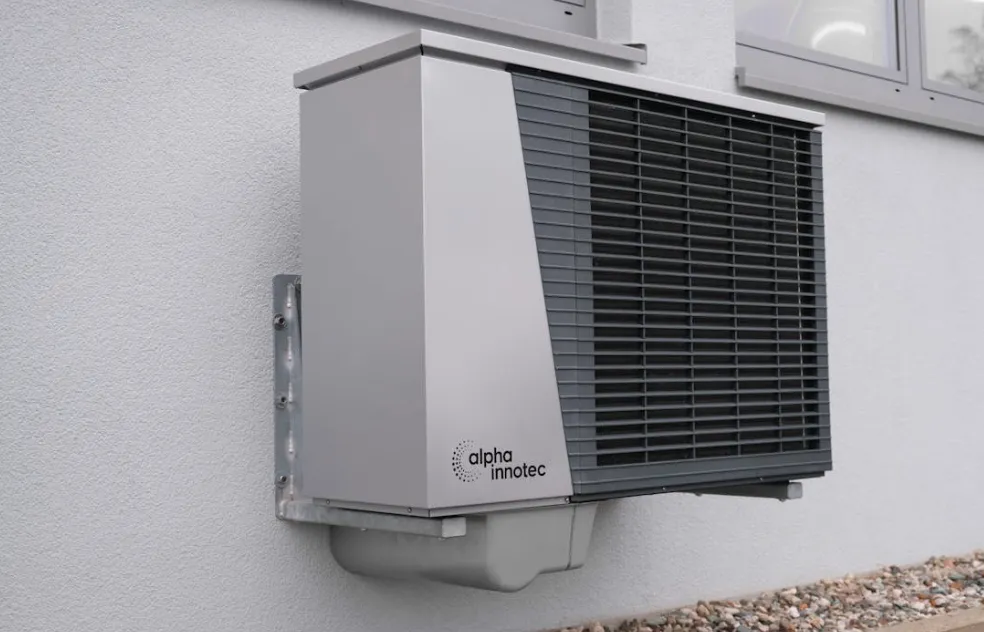 Slide of Ocean Aire Service Contractors