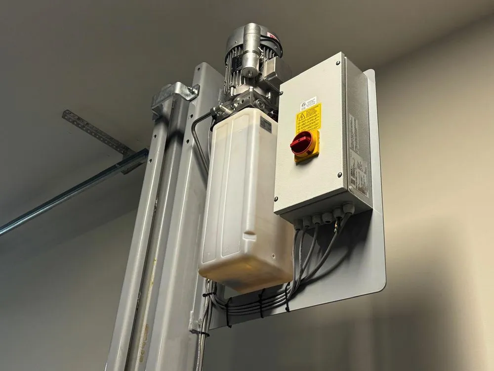 Slide of Ocean Electric