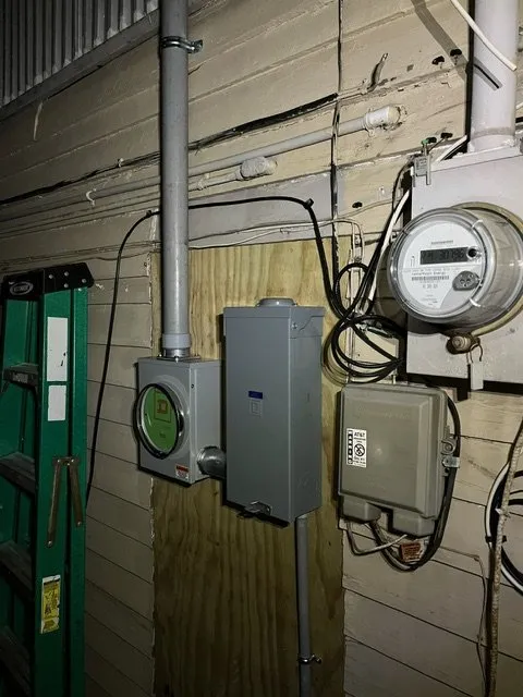 Slide of On The Way AC Plumbing & Electrical