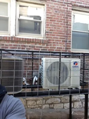 On Time Services Logo