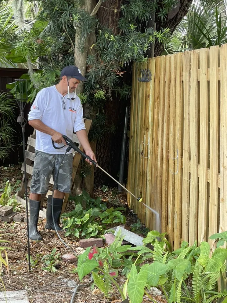 Slide of One Touch Repairs