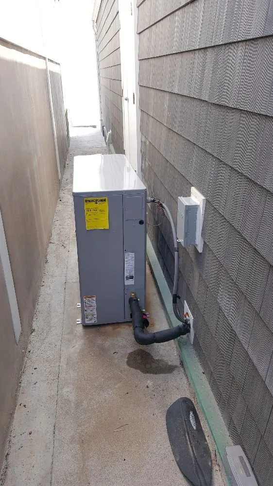 Slide of Onyx Heating & Air Conditioning