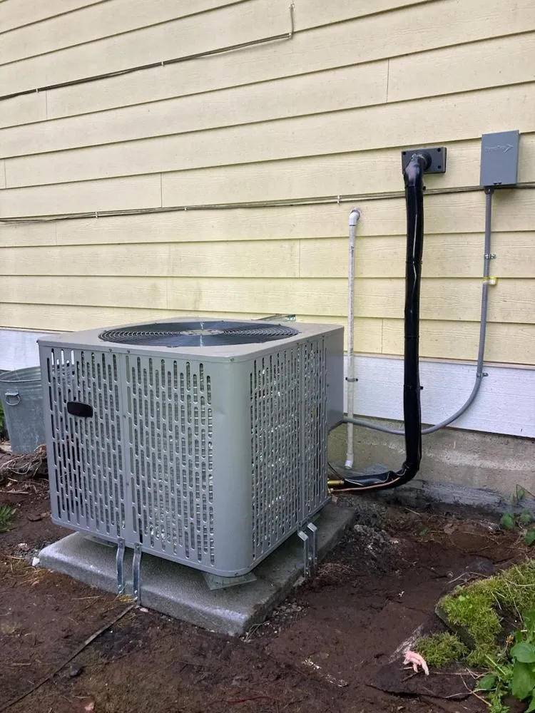 Expert air conditioning service for homes in Tulalip, WA by Orca Heating & Air