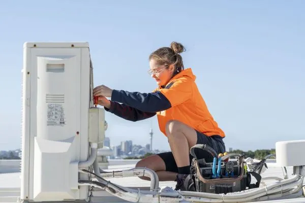 Ozzys Electric and HVAC Logo