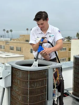 Pacific Heating & Air Conditioning Logo