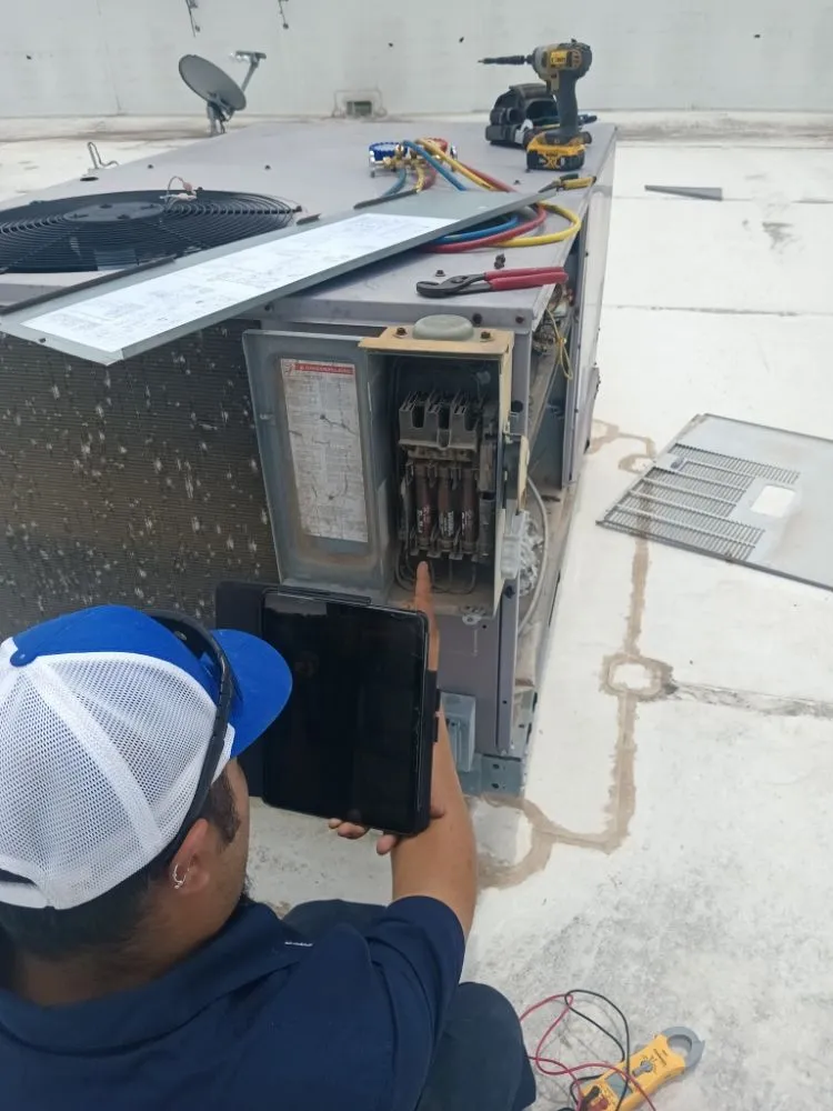 Slide of Palmagon Air Conditioning