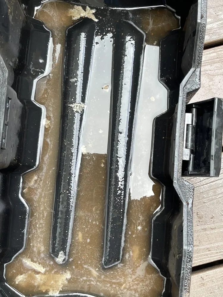 Slide of Paradise AC