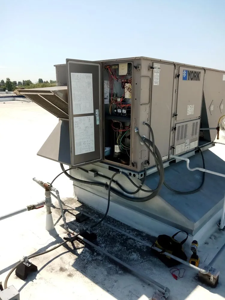 Slide of Paradise Heating & Air Conditioning