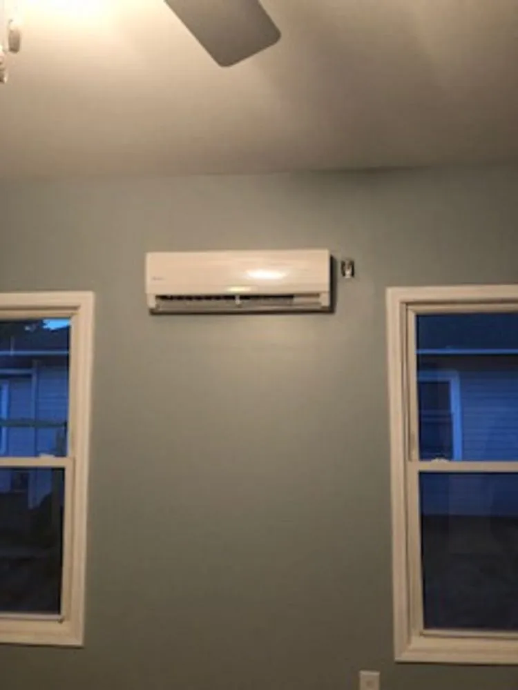 Slide of Paramount Air Solutions