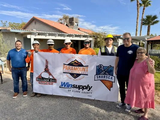 Paramount Services Logo