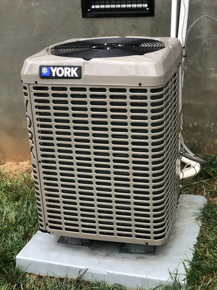 Slide of Pats AC Cleaning