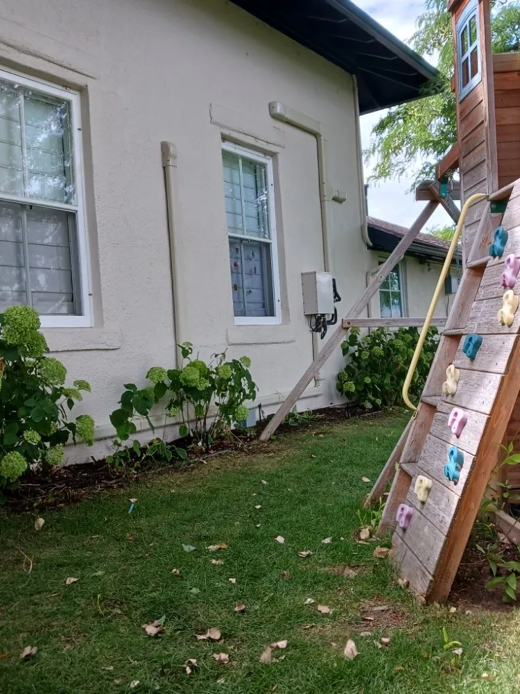 Slide of Paulie's Heating and Cooling