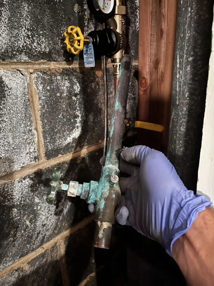 Slide of Payless Plumbing and Heating