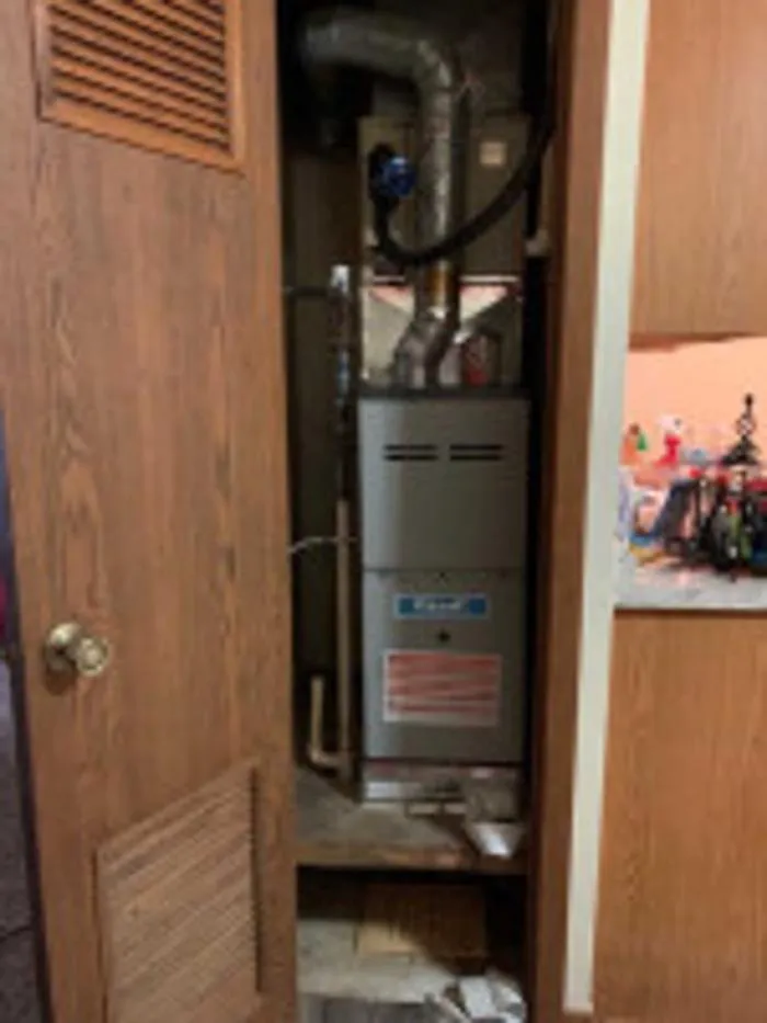 Slide of Peavy's Heating and Air