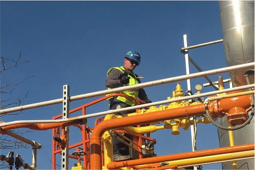 Slide of Performance Industrial