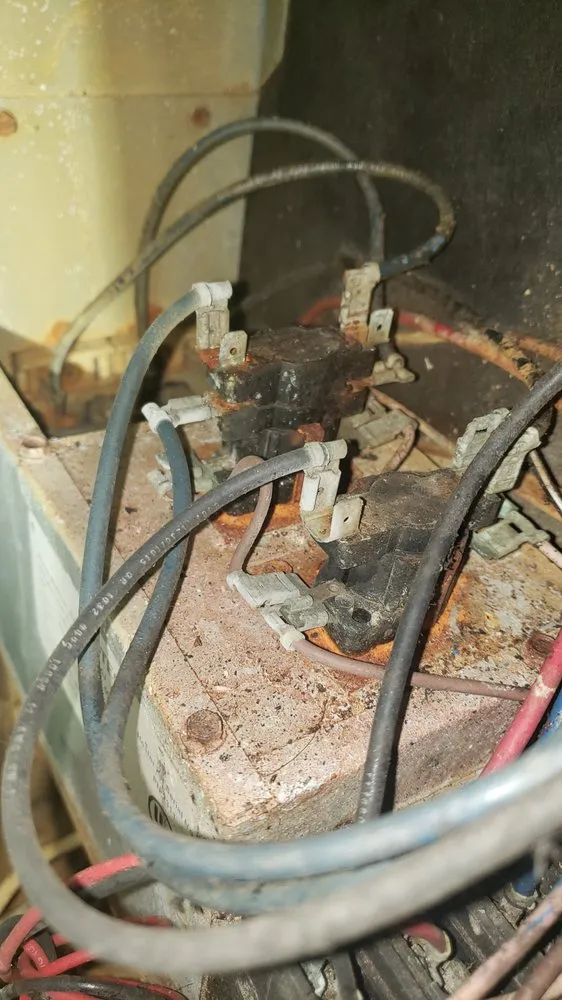 Slide of Phoenix Air