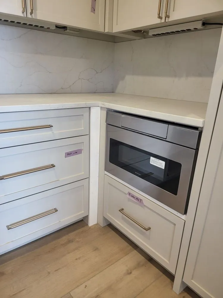 Slide of Pineapple Prime