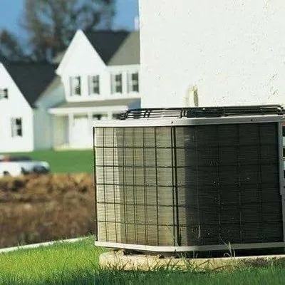 Pinnacle Heating & Air Logo