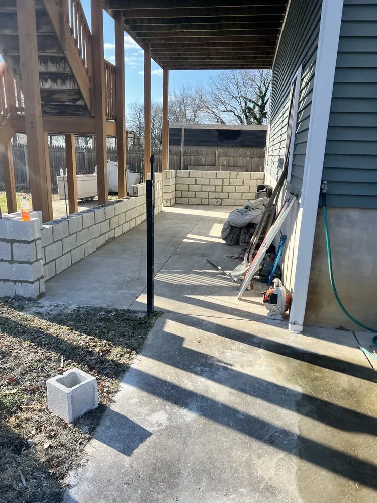 Slide of Platinum Construction Management