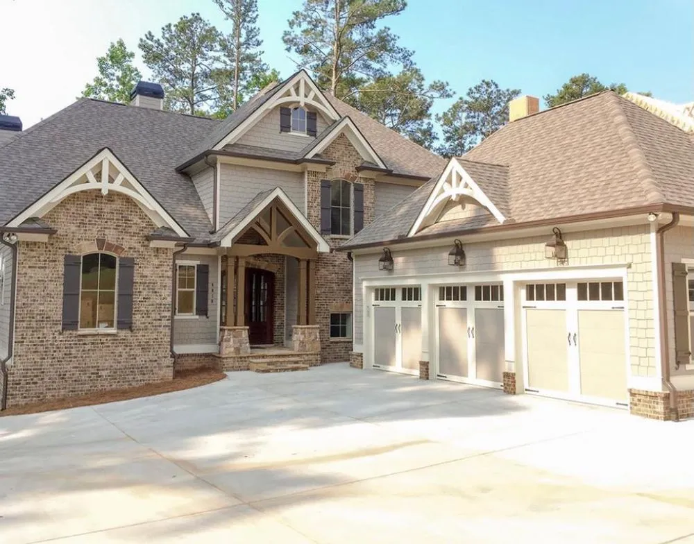 Slide of Platinum Roofing & Construction