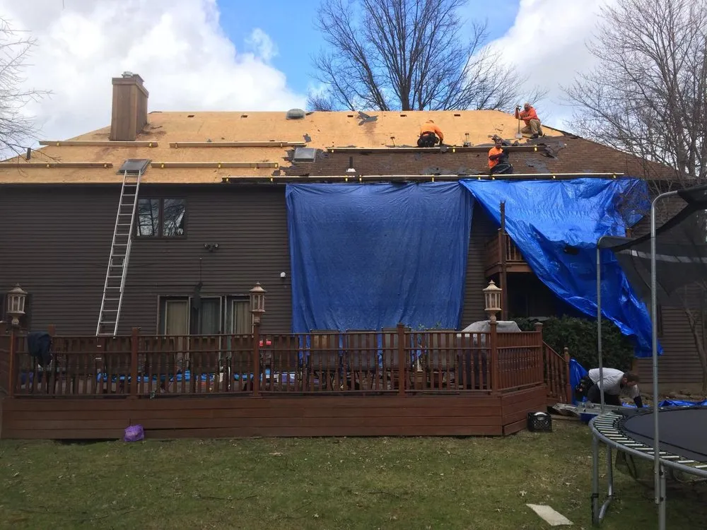 Slide of Platinum Roofing & Construction