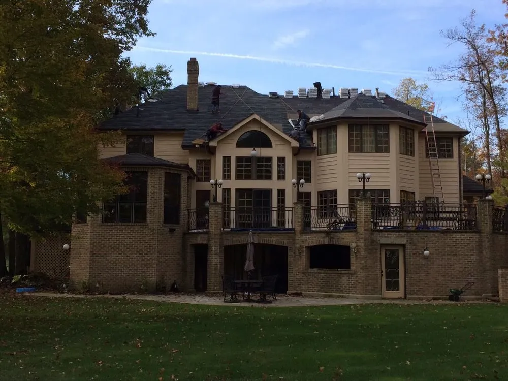 Slide of Platinum Roofing & Construction