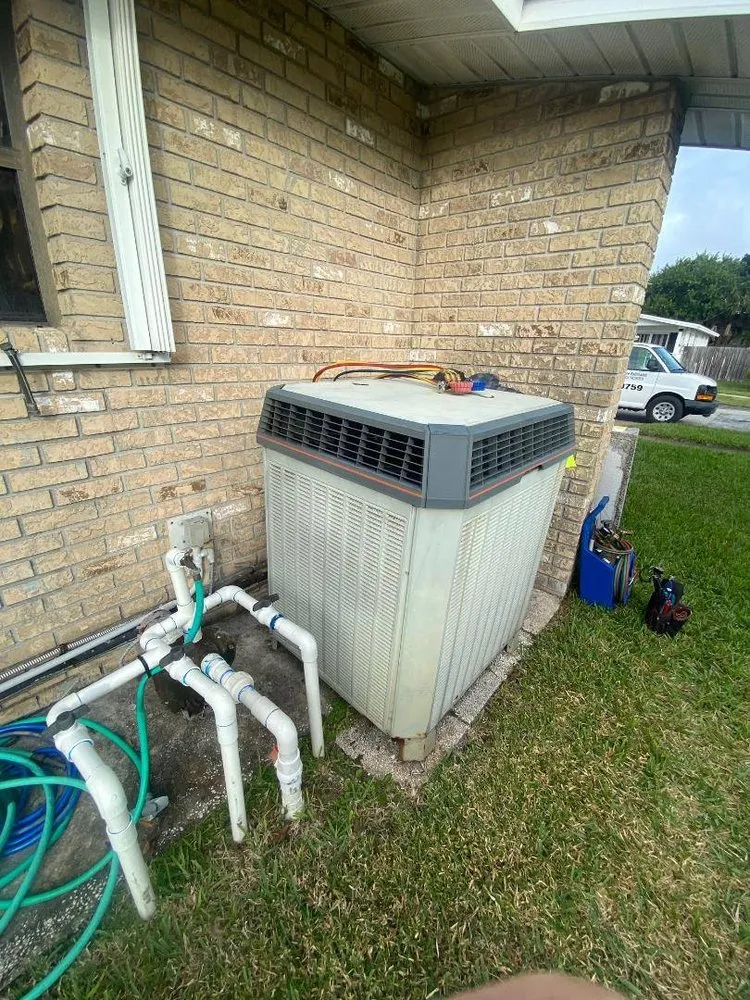 Slide of Platts Air Conditioning & Heating