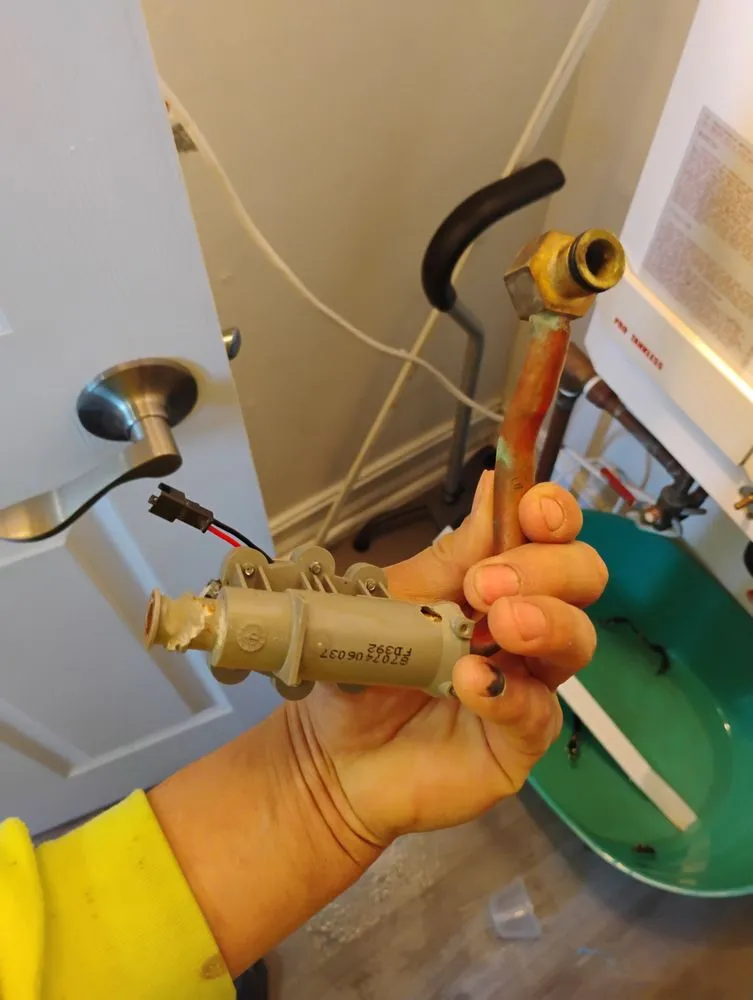 Slide of Plumbing Mauricio