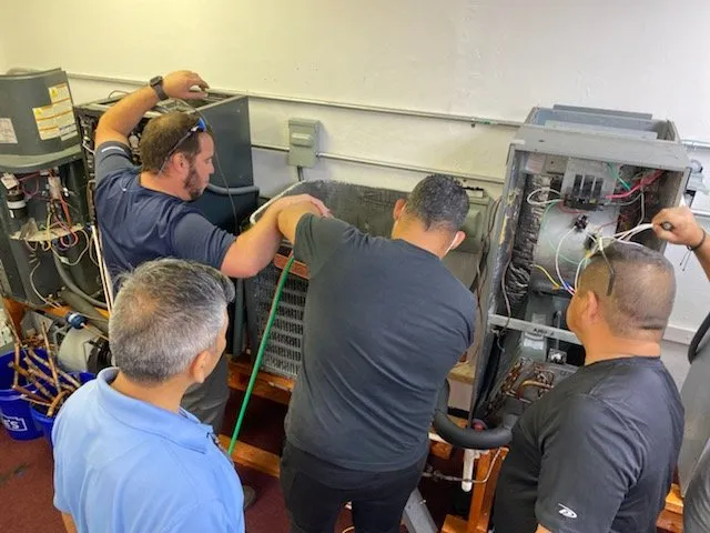 Slide of Politecnico Fort Myers