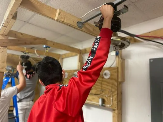 Politecnico Fort Myers Logo