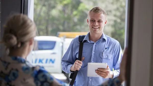 Premier Comfort Service Company Logo