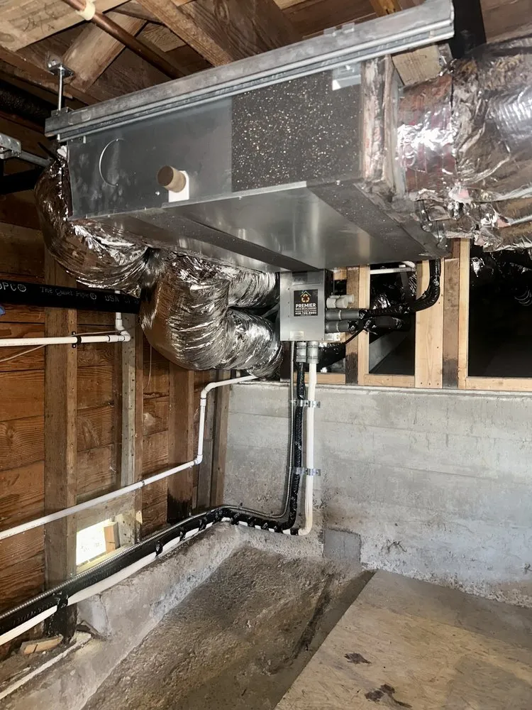 Slide of Premier Eco Builders