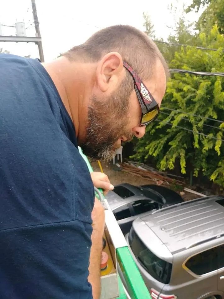 Slide of Price Right Heating & Air