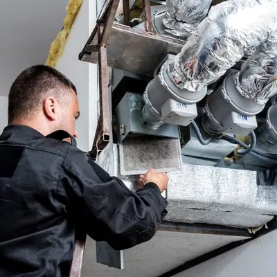 Pro-Tech Air Conditioning & Plumbing Service Logo