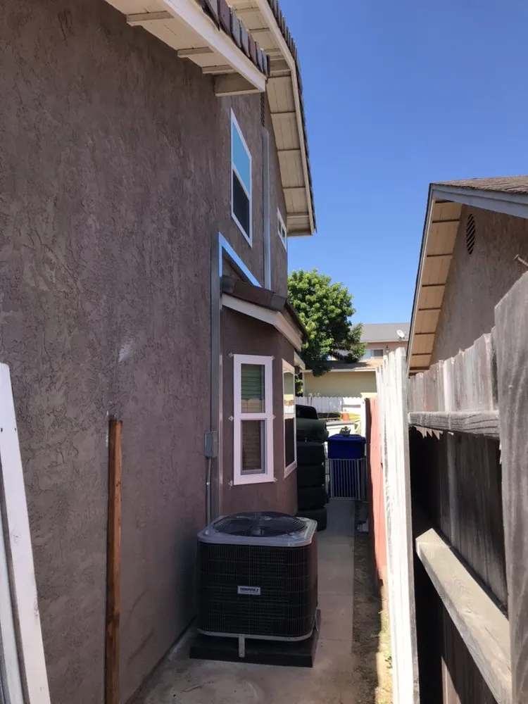 Slide of PRO1 Heating & Air Conditioning