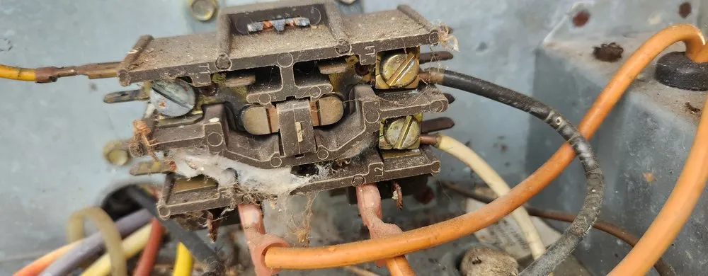 Slide of Proteks Heating & Air Conditioning