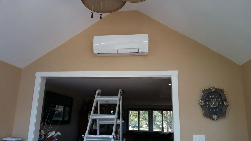 Slide of Pura Vida Heating & Cooling