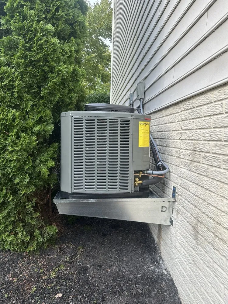 Slide of Pura Vida Heating & Cooling