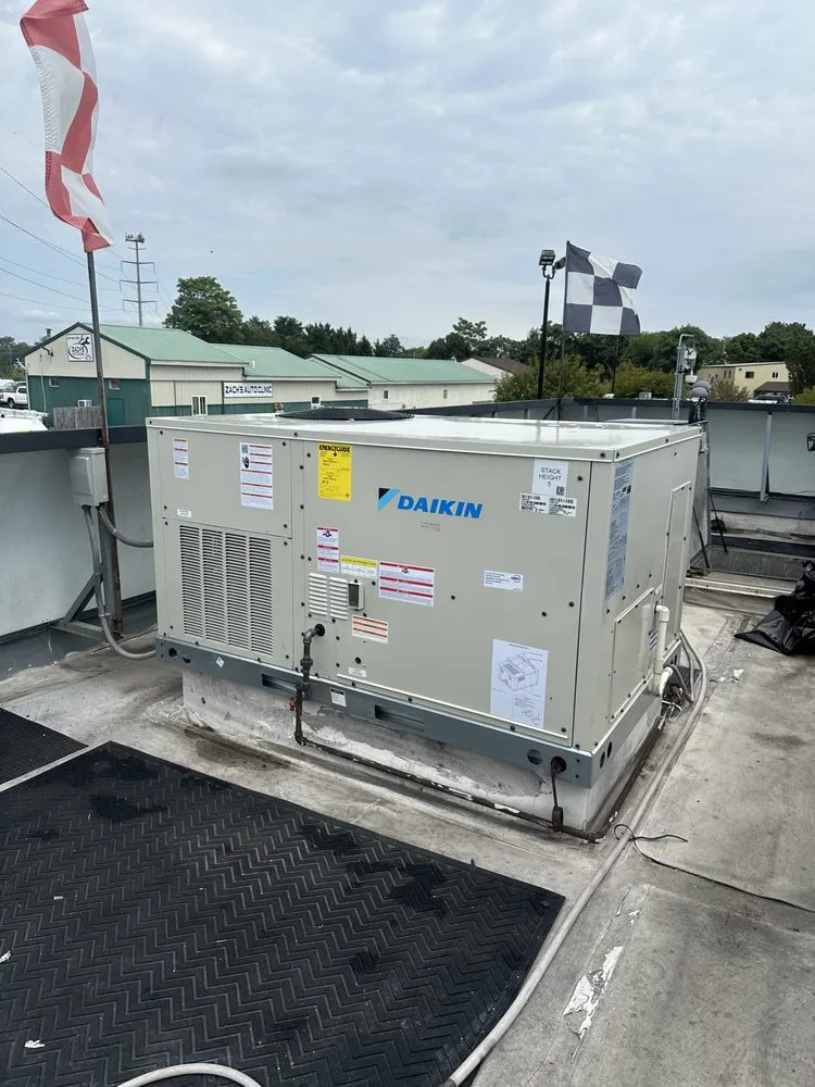 Slide of Pura Vida Heating & Cooling