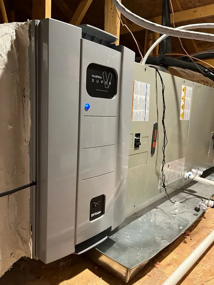 Slide of Pure Wellness Laredo