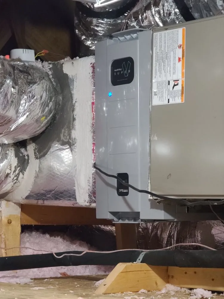 Slide of Pure Wellness Laredo