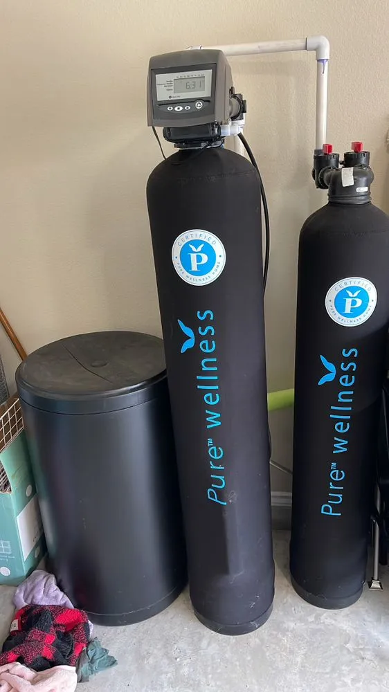 Slide of Pure Wellness Laredo