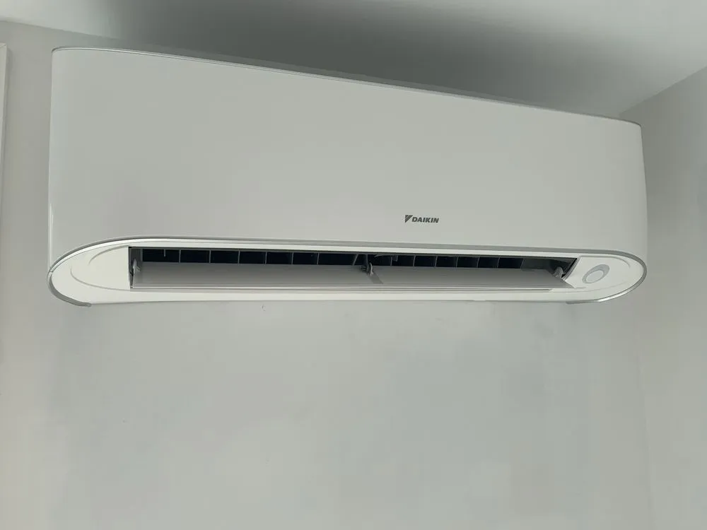 Slide of Pursuit Air