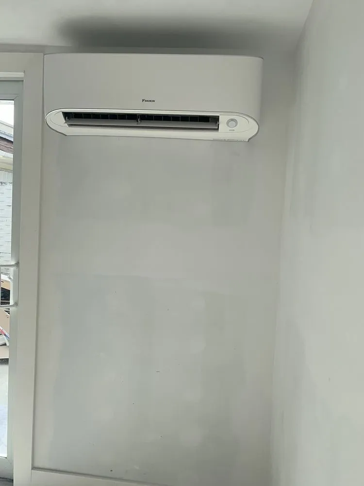 Slide of Pursuit Air