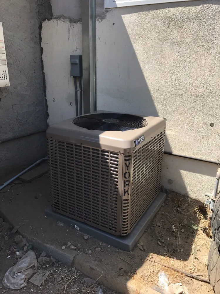 Slide of Q Air Heating & Air Conditioning
