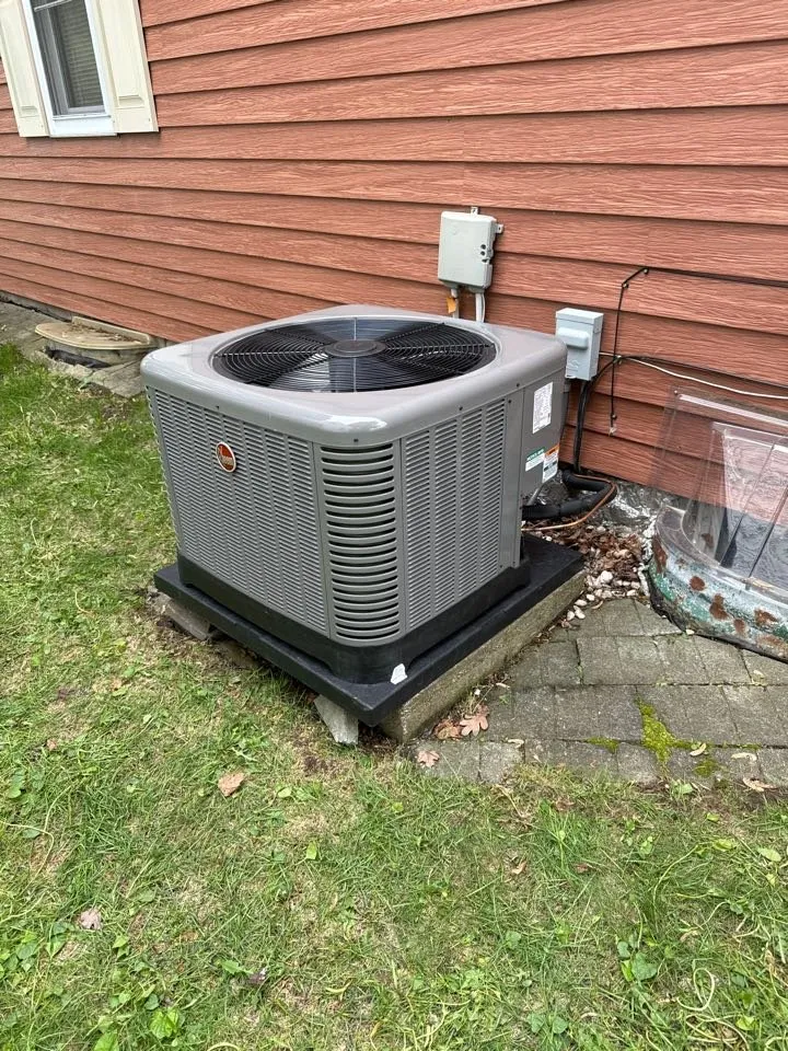 Slide of QueenBee Mechanical Services